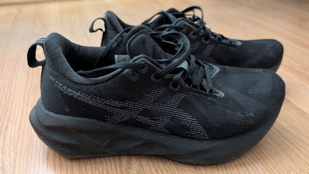 Pantofi alergare Asics Novablast 5 42.5