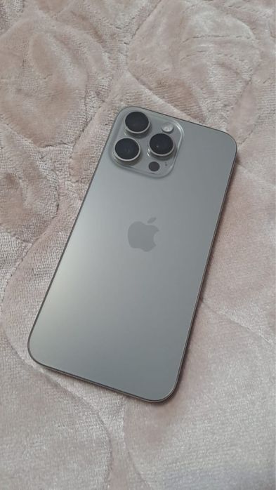 Продам iPhone 15 pro MAX