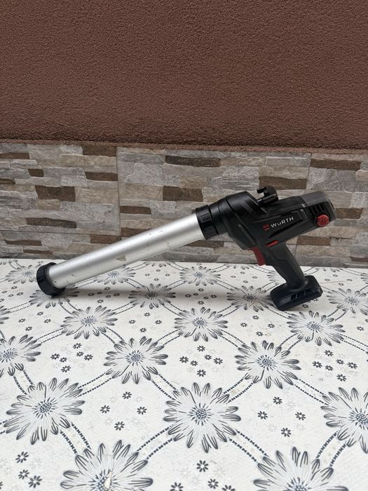 Акумулаторен пистолет за силикон WURTH