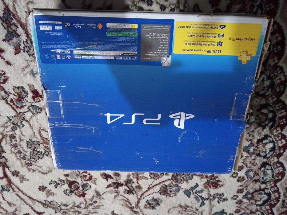 Plesteshn 4 sotiladi yangi karopka sroshna