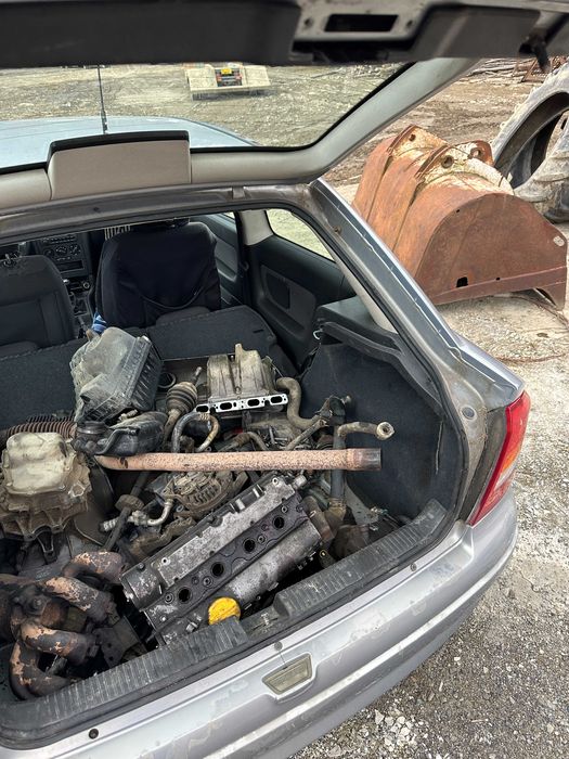 Dezmembrare Opel Astra