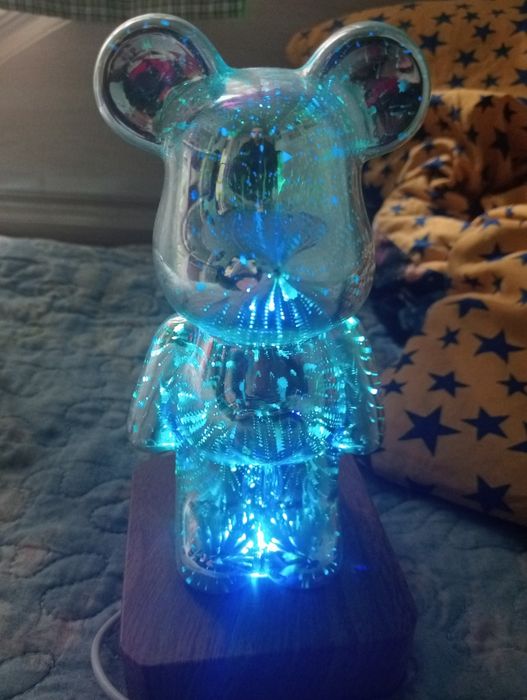 Bearbrick продаю ночник