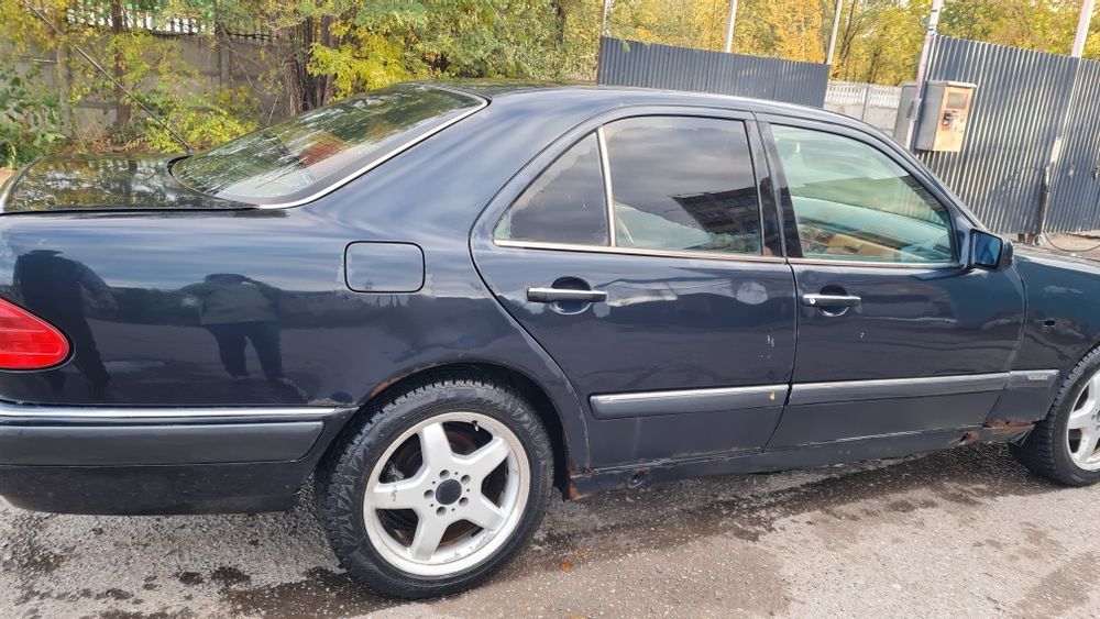 Продам мерседес W210 Elegance