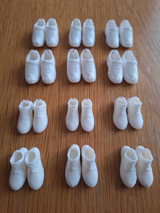 Дрехи и аксесоари за кукли Барби