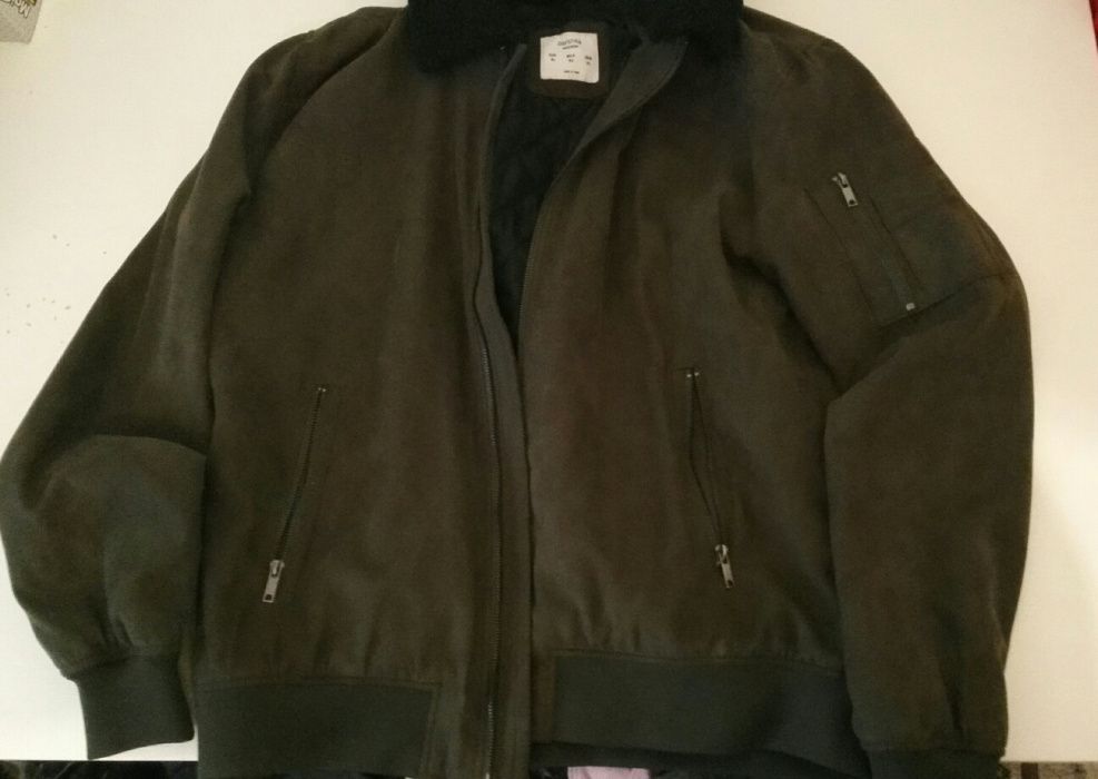 Geaca Bershka marimeaXL