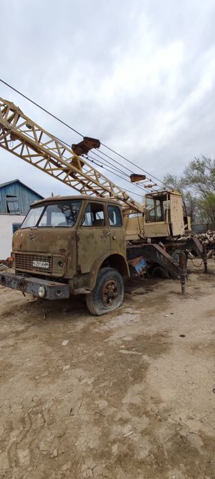 Автокран продаеться