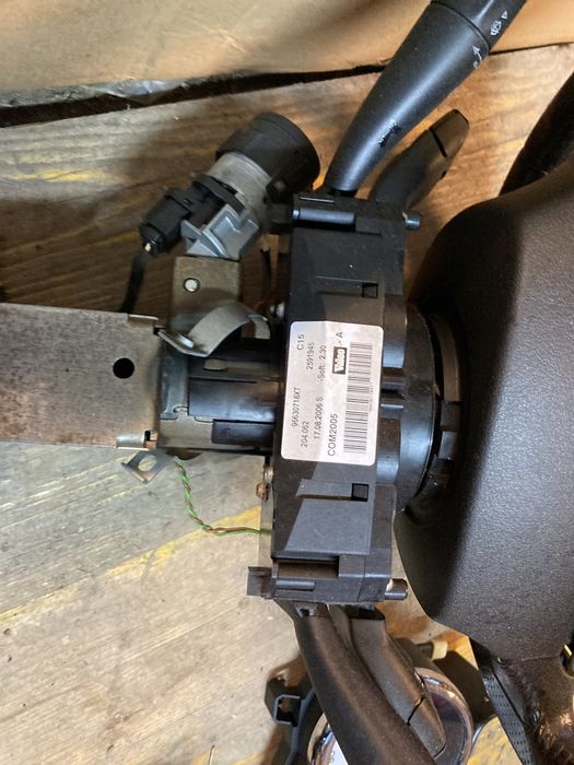 Интериор, климатроник , табло, волан и жабка за Пежо 207  2005- 2010