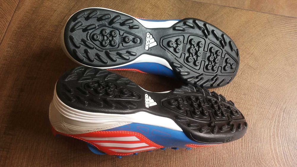 Adidas F-10 Astro Turf  Shoes Размер EUR 36 / UK 3 1/2 обувки 244-14-S