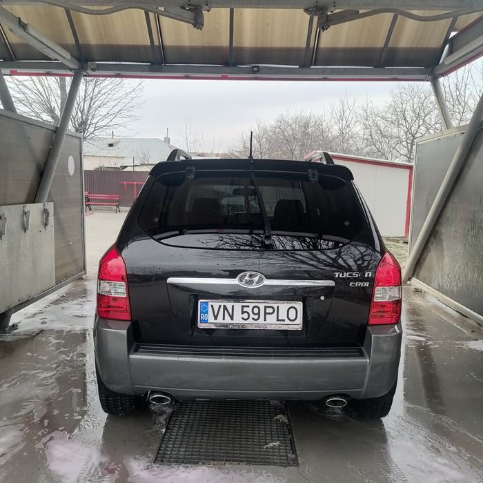 Vând hyunday tucson 2.0 disel 4x4