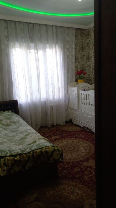 Уй сотилади Яшнобот 40лет 3 квартил 3дом 2 этаж 3хонали ремонт боган