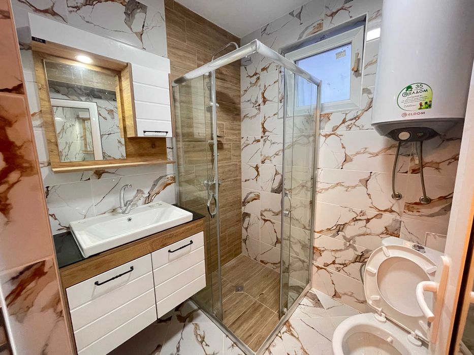 Продава се Тристаен апартамент в Шумен, Добруджански - 93 кв.м за 1700 €/кв.м - Снимка #6