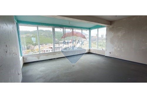 Продава апартаменти