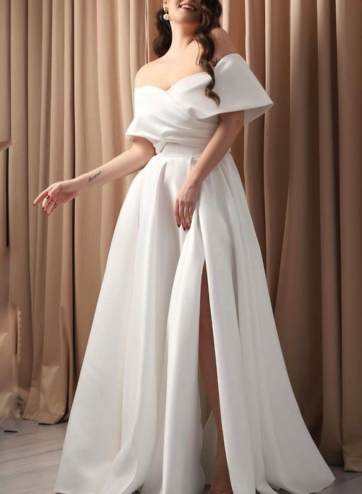 Свадебное платье 42-46 размер ТОРГ