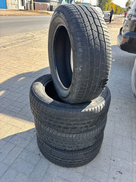 Продам шины 215/60/17