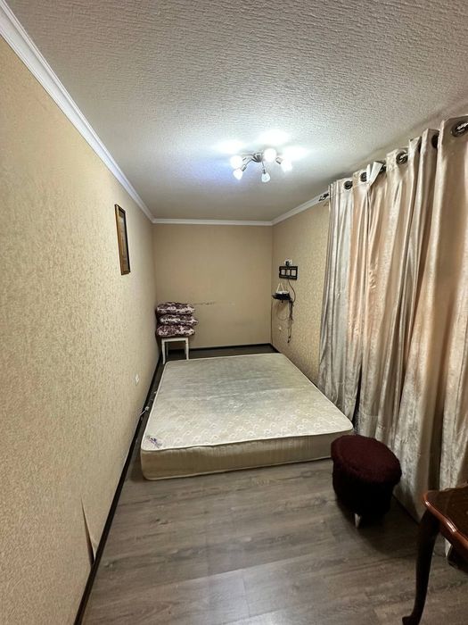 Oybek metro yonida ijara uy