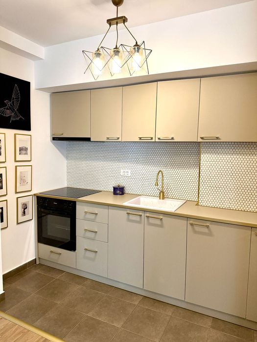 Apartament 2 camere de închiriat – modern, parcare inclusă