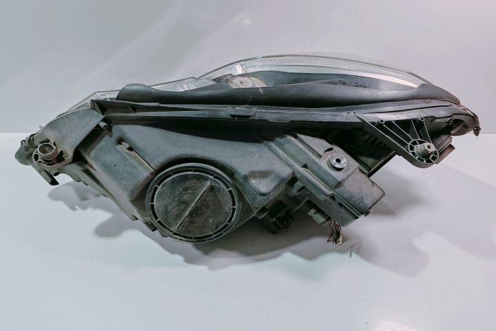 Far Dreapta A2128208461KZ Mercedes-Benz E-Class W212/S212/C207/A207