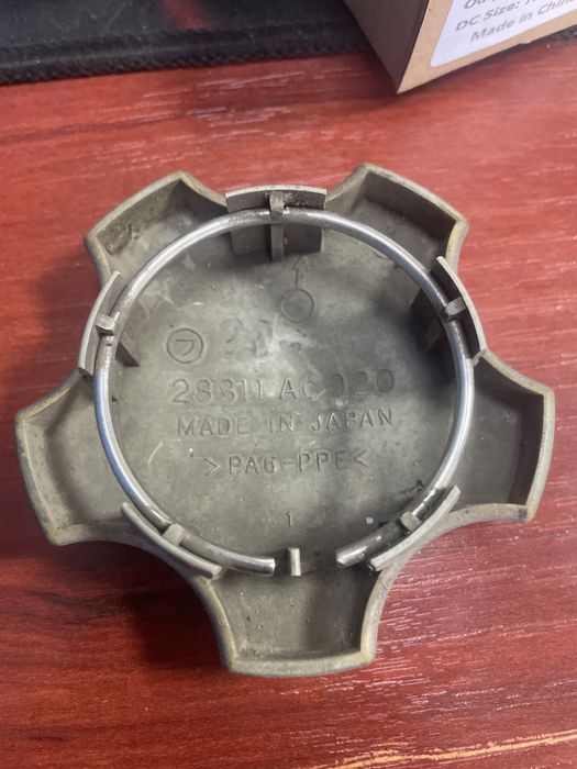 Крышка на диски