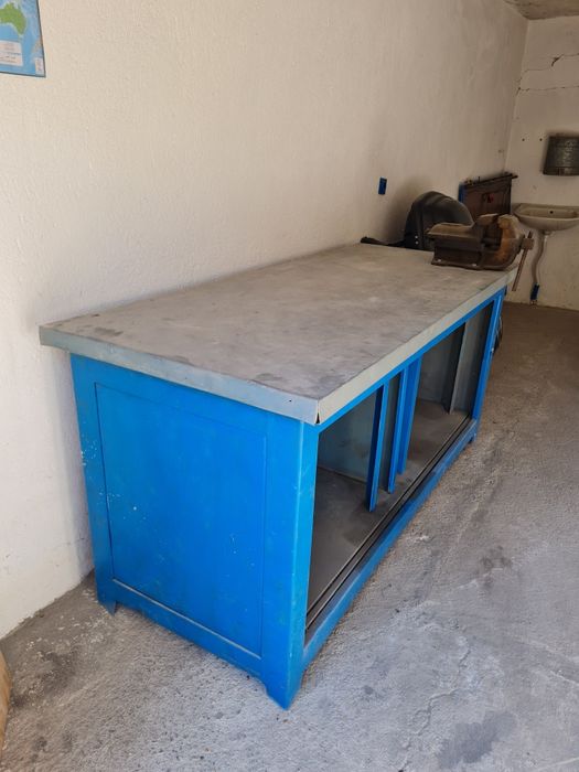 Шлосерска маса топ