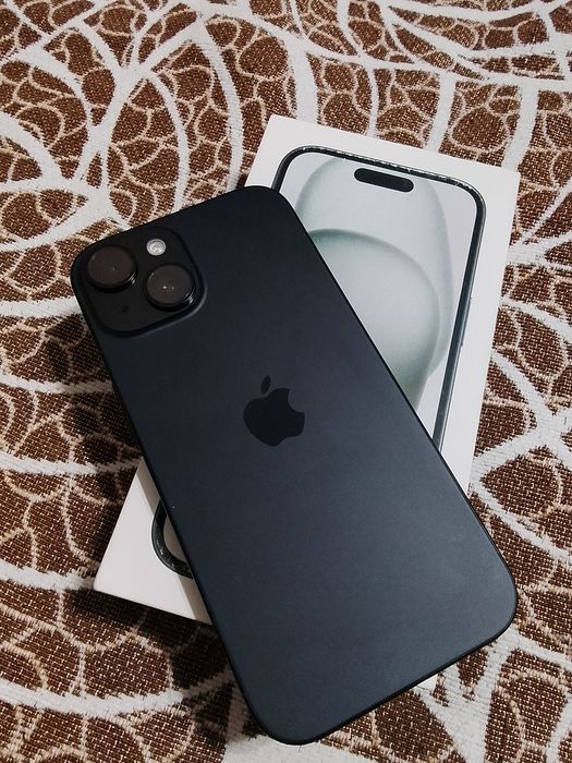 Продам Iphone 15 128gb