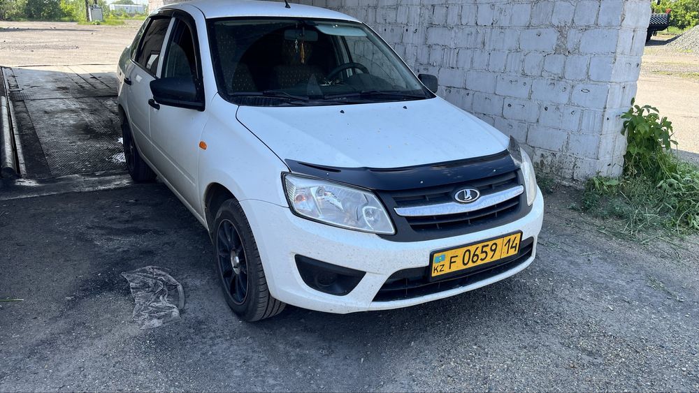 Продам Гранту 2015 года