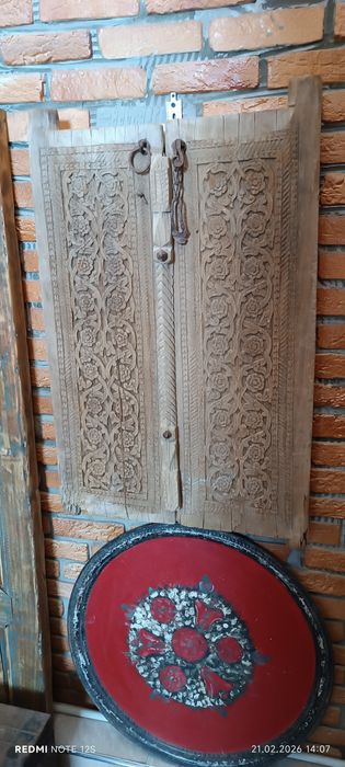Старинные ставни из карагача.