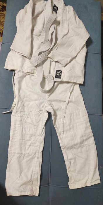 Продам кимано для детей