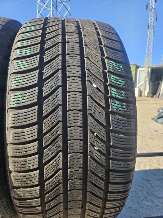 Vând anvelope iarna 285/35r22 285/35/22 CONTINENTAL