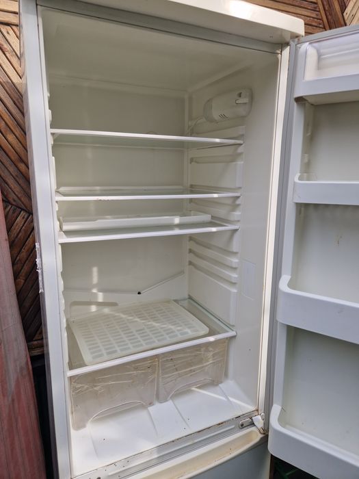 Холодильник морозилка