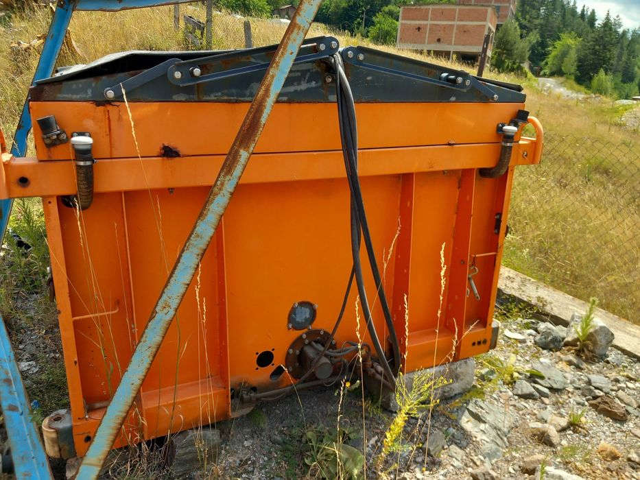 пясъкоразпръсквачи и др. снегопочистващо оборудване