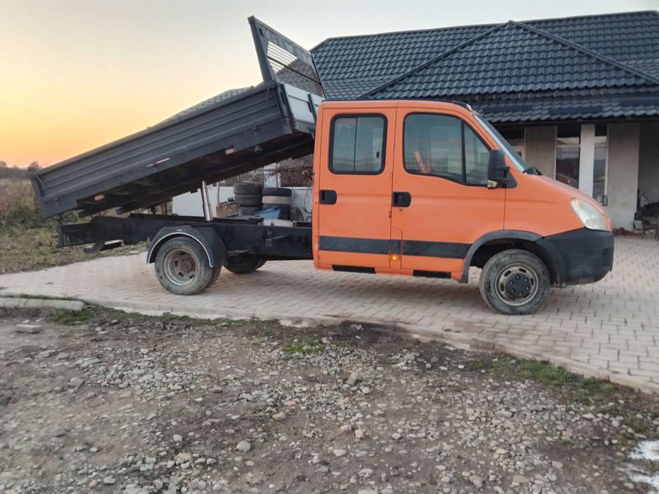 Iveco Daily basculabil pe 3 parti