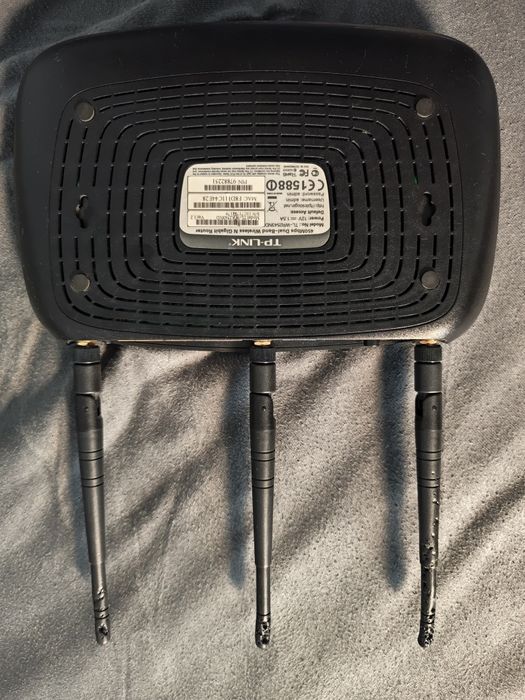 TP-Link TL-WR2543ND Dual Band Wi-Fi рутер 450 Mbps + захранване