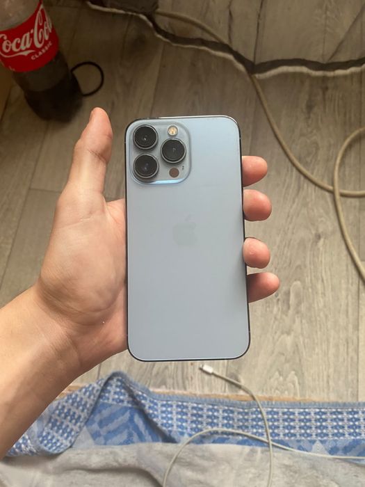 продам iPhone 13pro, акб-74%