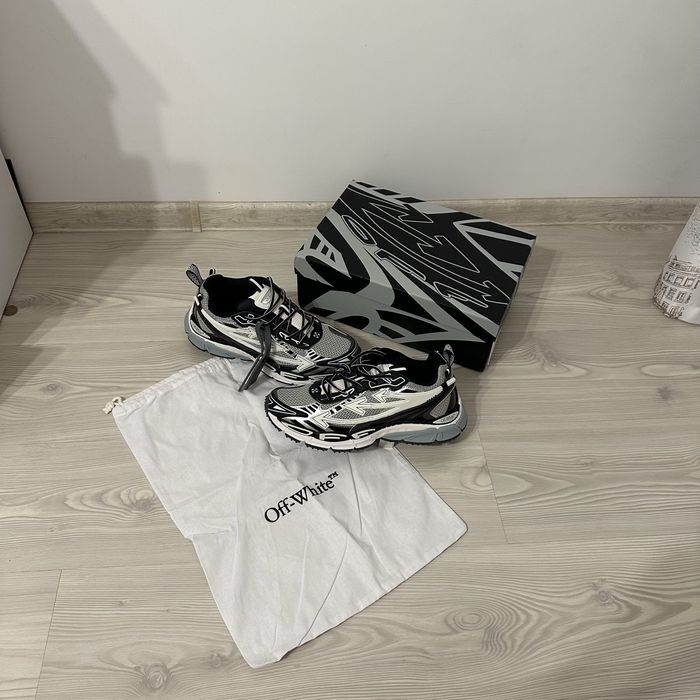 Off white be right back