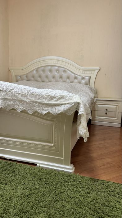 Спальный гарнитур в хорошем состоянии! Кровать можно отдельно+матрас