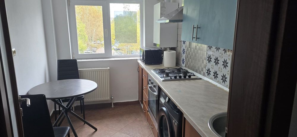 Inchiriez apartament 2 camere