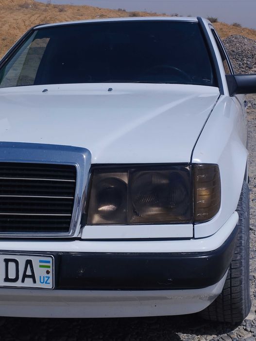 Мерседис В 124 е200