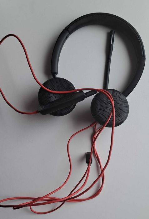 Casti Poly Blackwire 3325