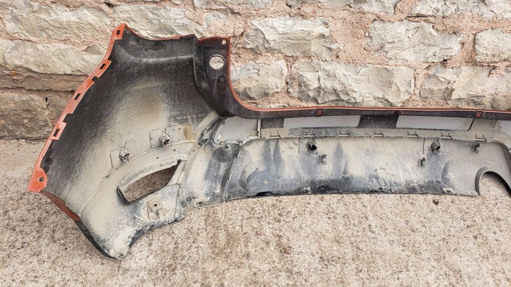 bronq/broni zadna Dacia Duster 2017-22g.