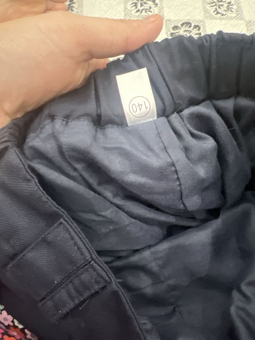 Срочно продаю юбку школьную