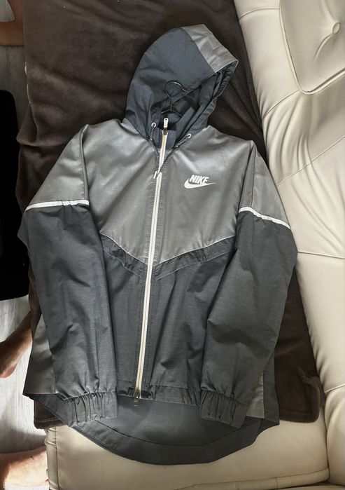 Geaca Nike marimea L