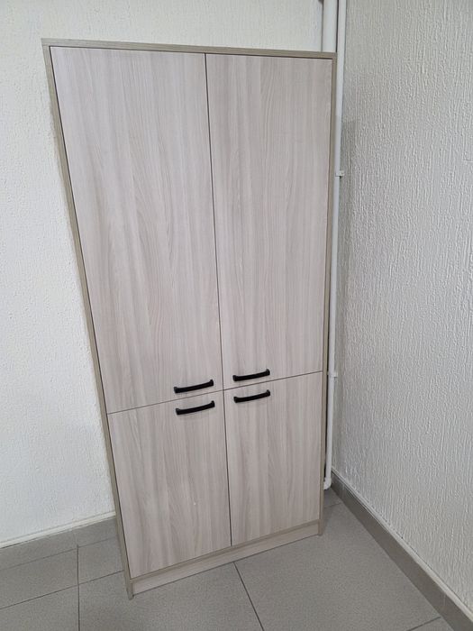 Продам шкаф офисный