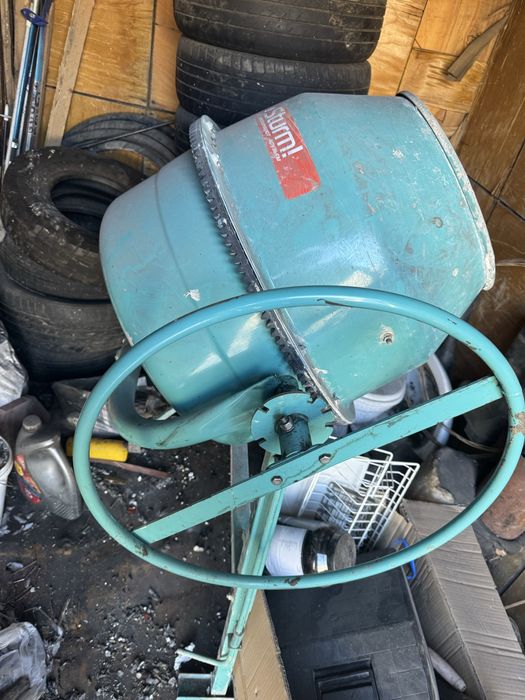 Продам бетономешалку бу