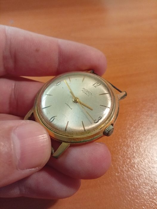 Ръчен часовник Wostok