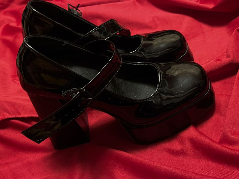 Туфельки милые;)