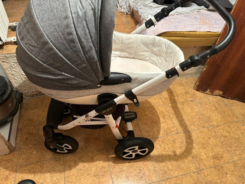 Коляска в хорошем состоянии