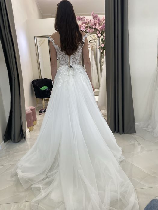 Vând rochie de mireasă
