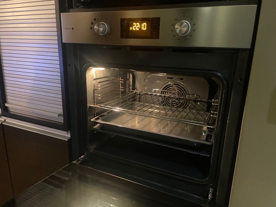 ARISTON фурна за вграждане