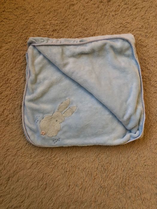 Две двулицеви бебешки одеалца