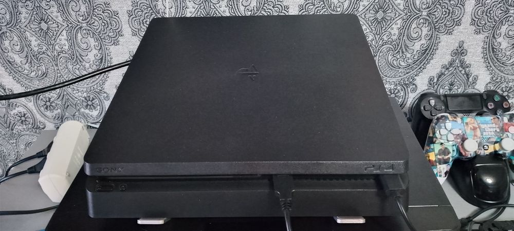 Sony PlayStation 4 Slim 1Tb